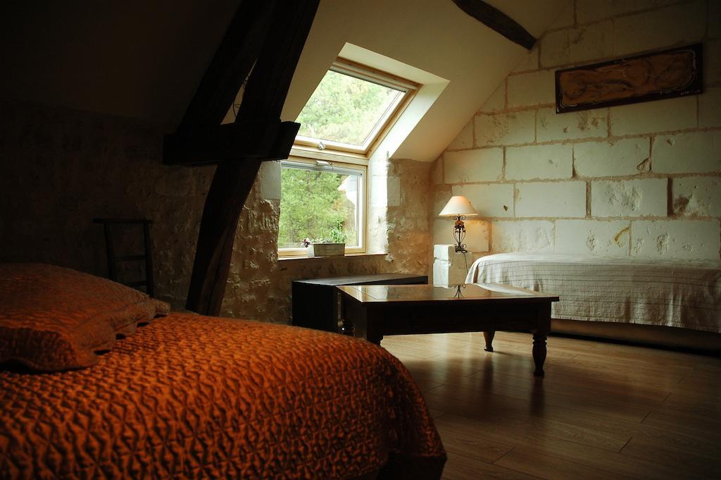 Les Pierres D'Aurele Chambres D'Hotes Saint-Georges-sur-Cher Kamer foto